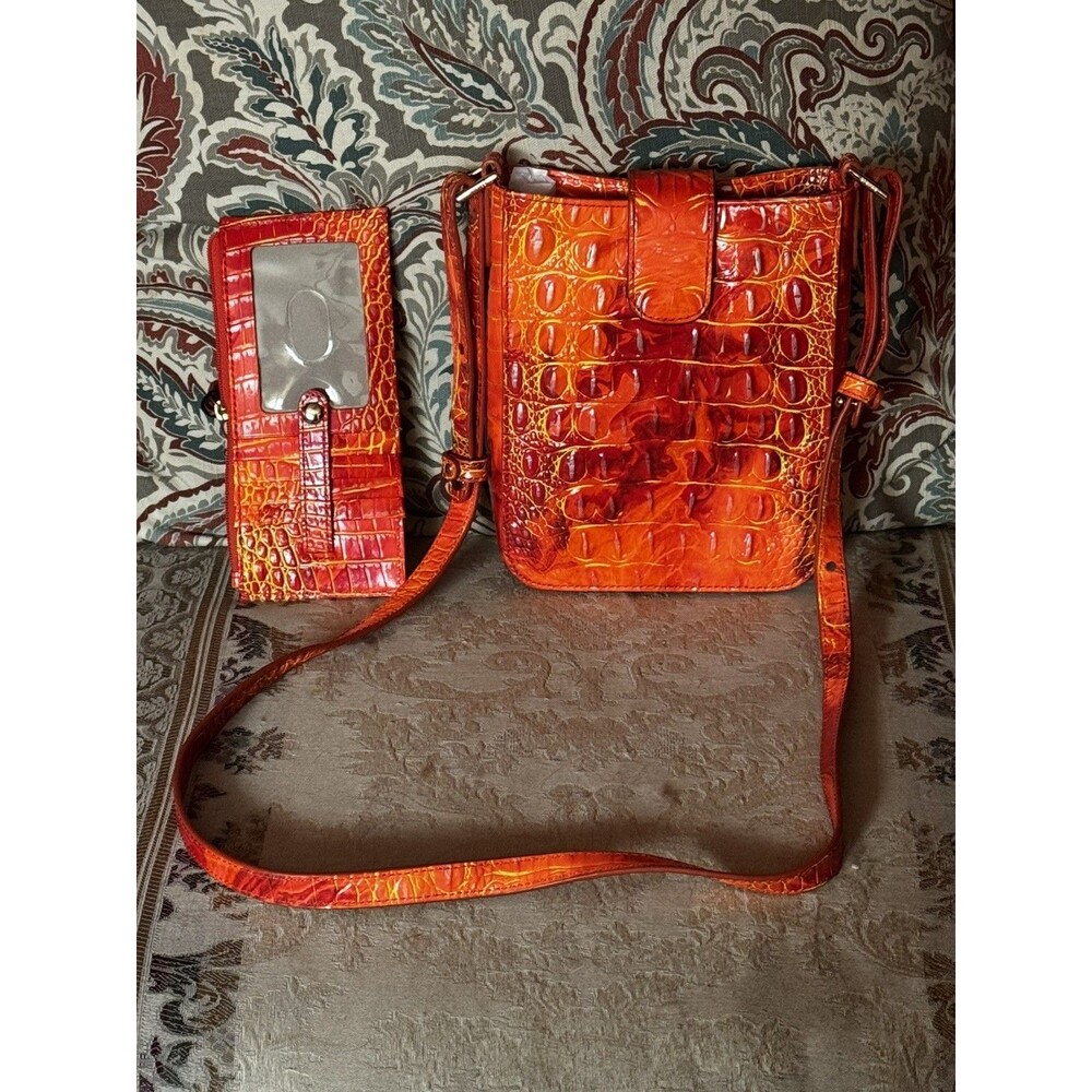 BRAHMIN SPICY ORANGE MARLEY W/CREDIT CARD WALLET